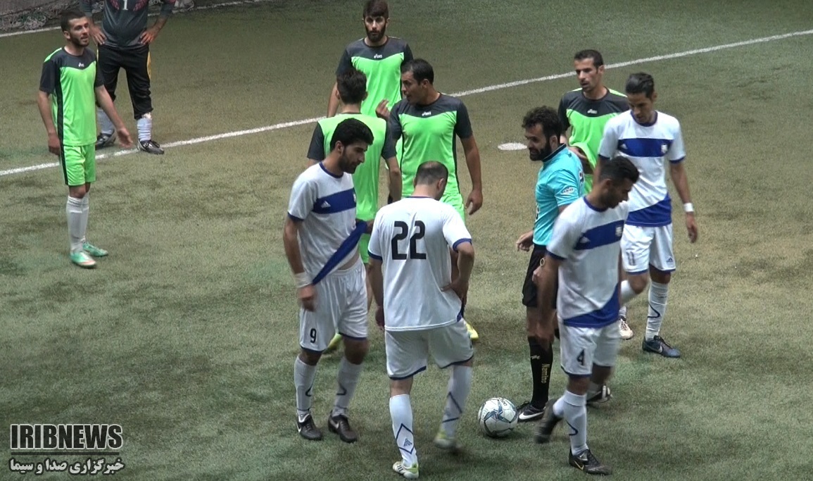 فینال جنجالی