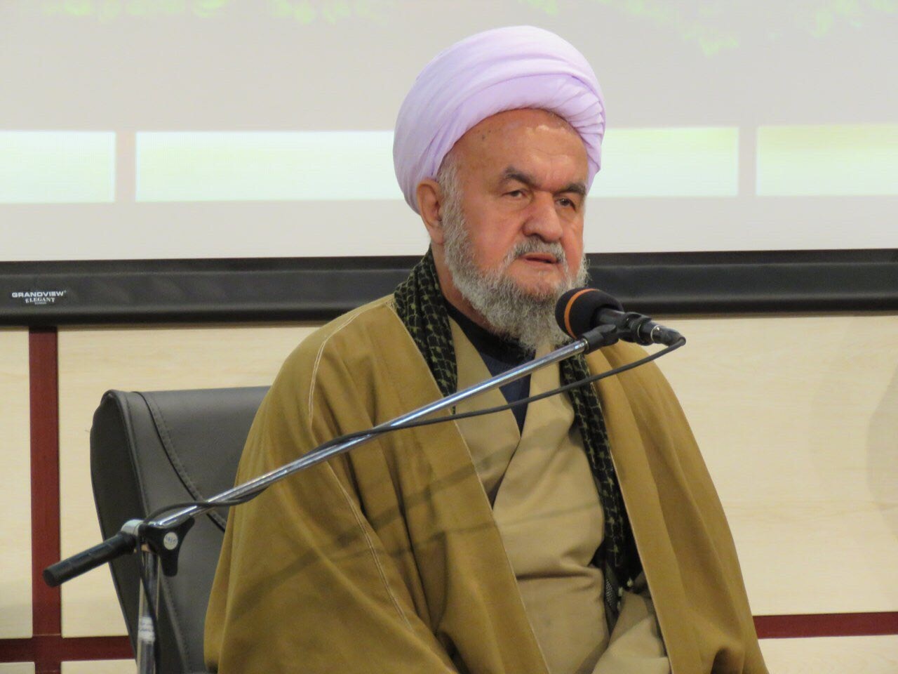 همه می&zwnj;آییم