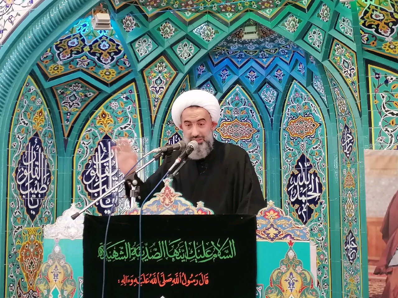 توجه به سیره عملی حضرت فاطمه زهرا(س)