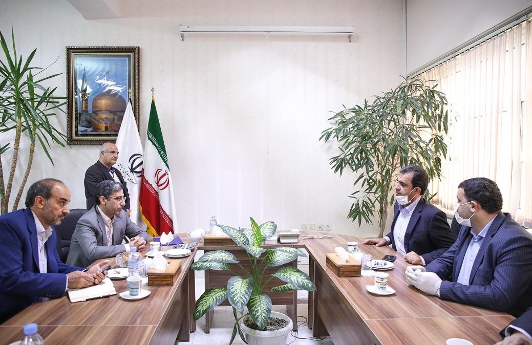 امضای تفاهم&zwnj;نامه راه&zwnj;اندازی بازارچه سنگ&zwnj;های قیمتی در خراسان رضوی
