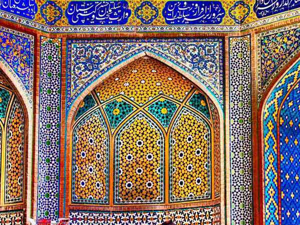 چرا مدرسه چهارباغ شهرت جهانی دارد؟