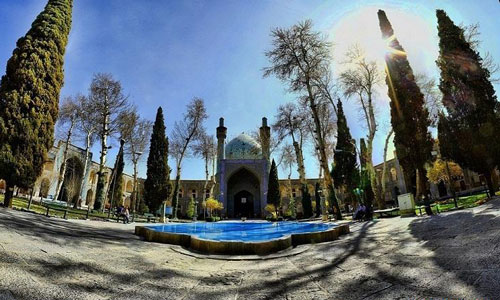 چرا مدرسه چهارباغ شهرت جهانی دارد؟