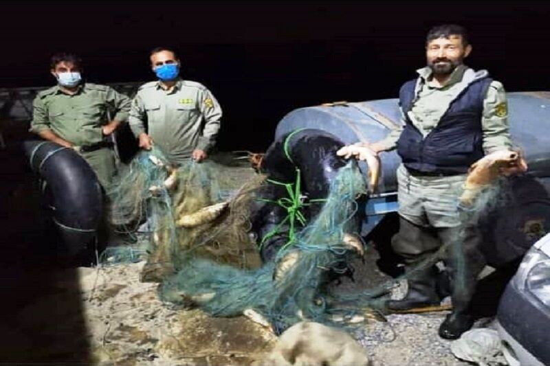 کشف ۶۰۰ متر تور ماهیگیری غیرمجاز در تالاب کانی برازان مهاباد کشف ۶۰۰ متر تور ماهیگیری غیرمجاز در تالاب کانی برازان مهاباد