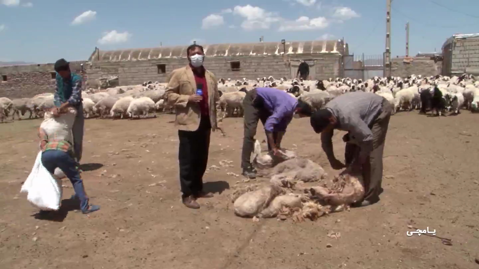سنت دیرینه &laquo;چهره گران&raquo; در روستای امیر آباد یامچی مرند