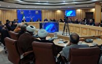تاکید بر نقش مساجد به عنوان محور اصلی فعالیت‌های فرهنگی و اجتماعی محله محور