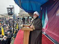 نبرد امروز ایران عرصه‌ی تقابل حق و باطل