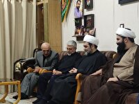 دیدارحجت الاسلام و المسلمین شهاب مرادی از استادان حوزه و دانشگاه با خانواده‌ دو شهید گیلانی جنگ رمضان