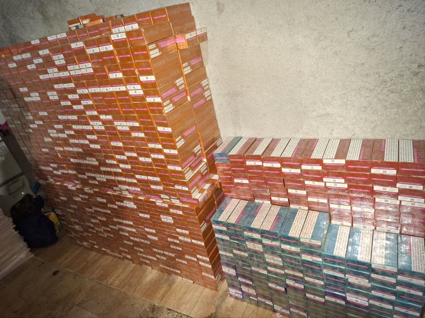 کشف ۲۱۹ هزار نخ سیگار قاچاق در