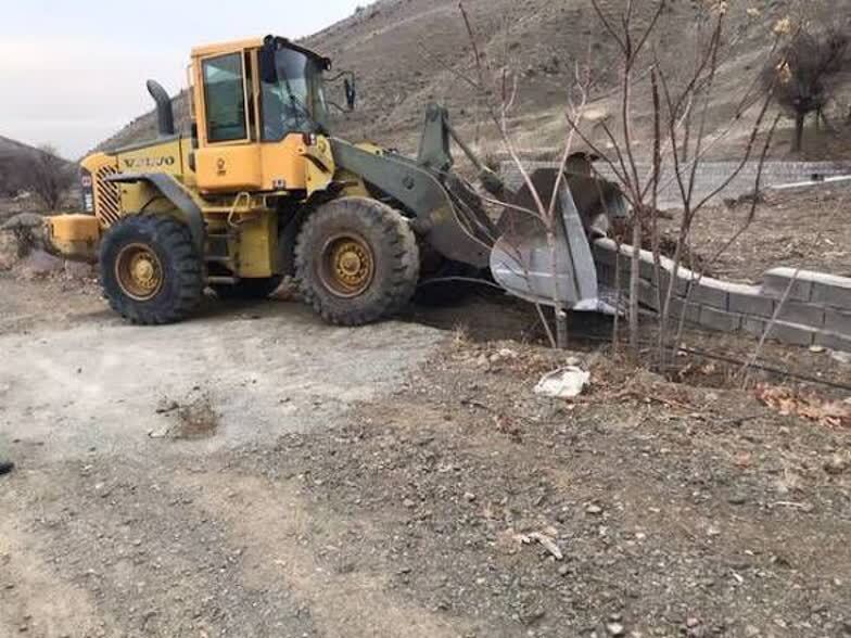 قلع‌ و قمع ۳۶ بنای غیرمجاز در اراضی کشاورزی قزوین