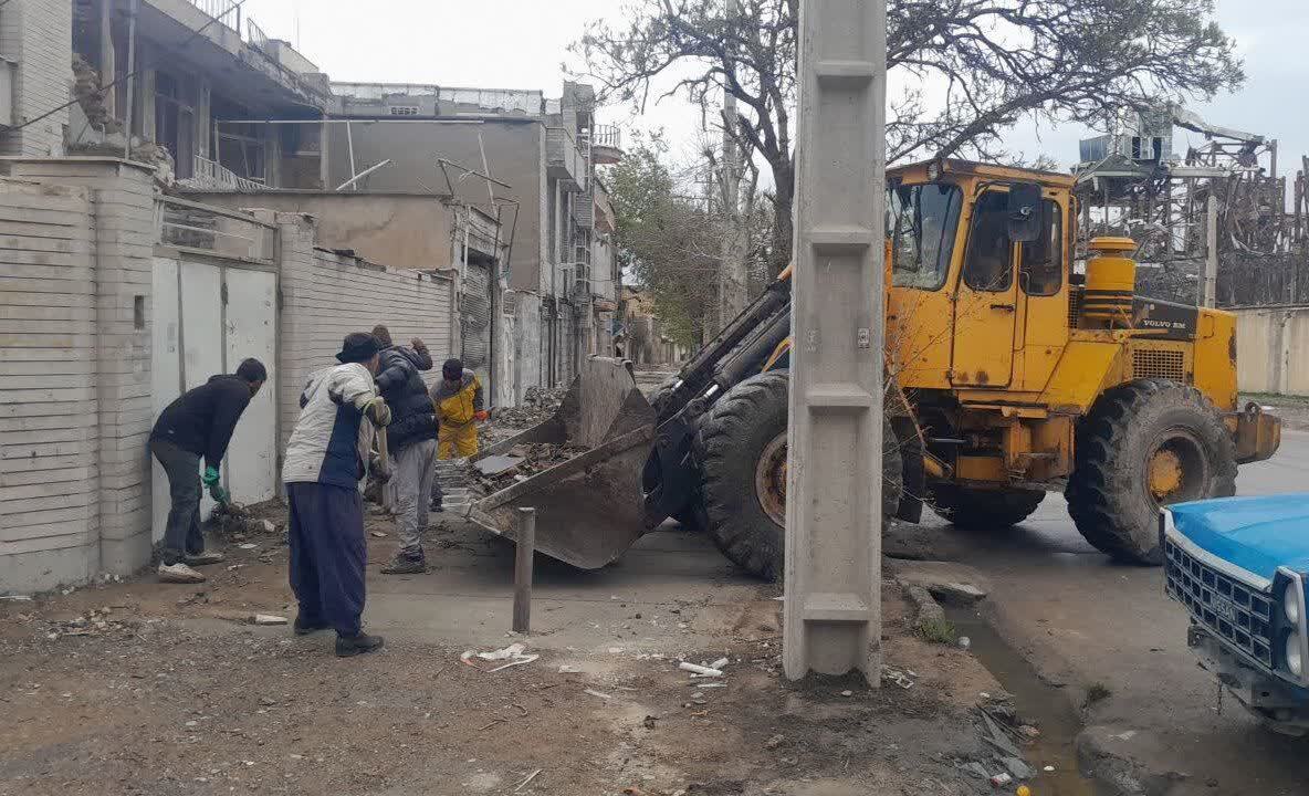 خدمات رسانی ۸۵۰ نیروی شهرداری کرمانشاه در شرایط جنگی