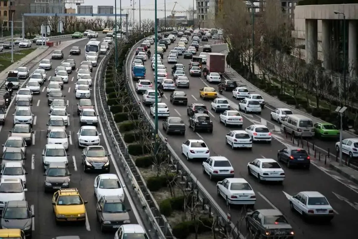 ترافیک در خیابانهای تهران ترافیک در خیابانهای تهران