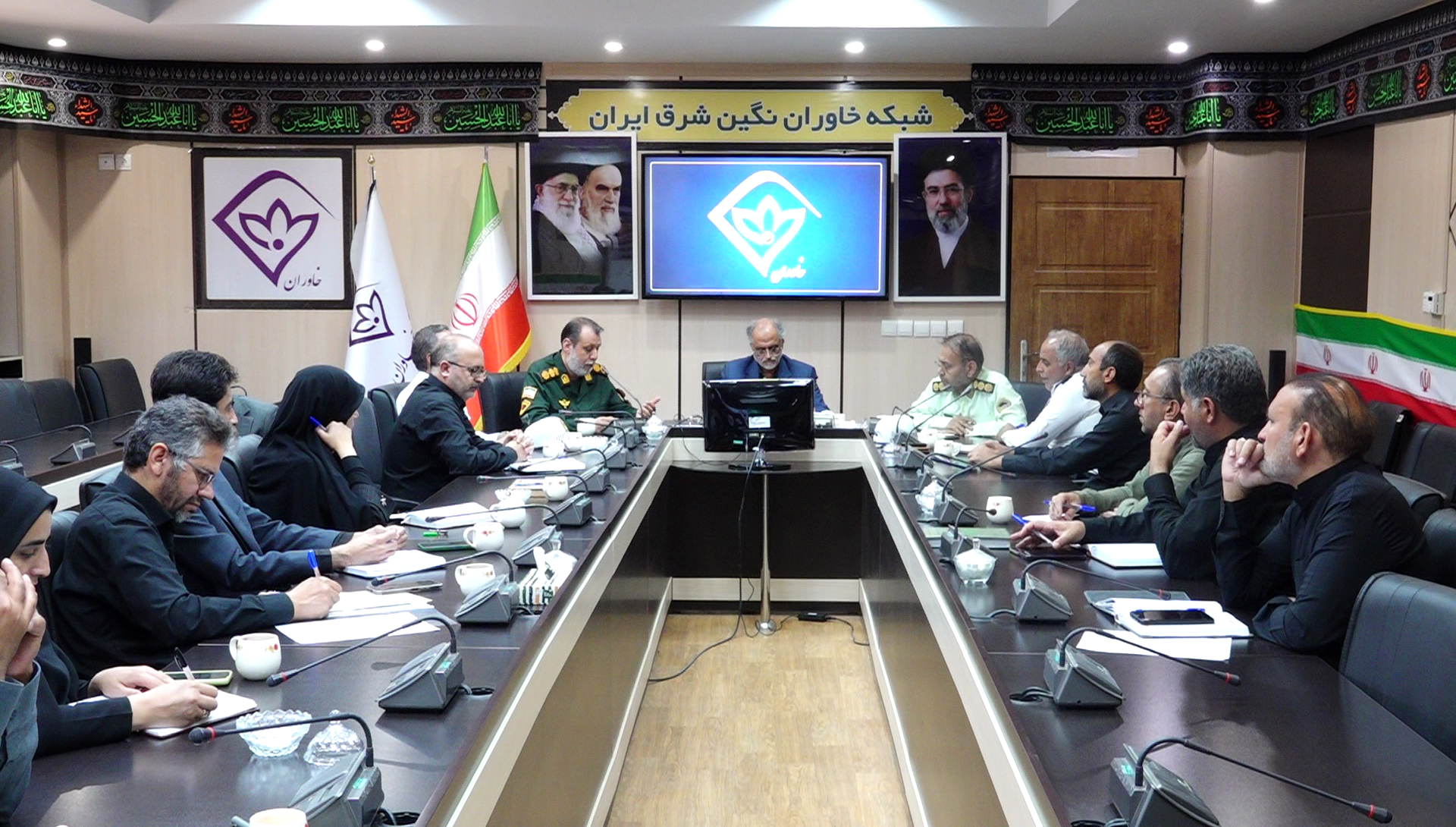 صدا و سیمای خراسان جنوبی تمام قد پای مراسم تشییع رهبر شهید