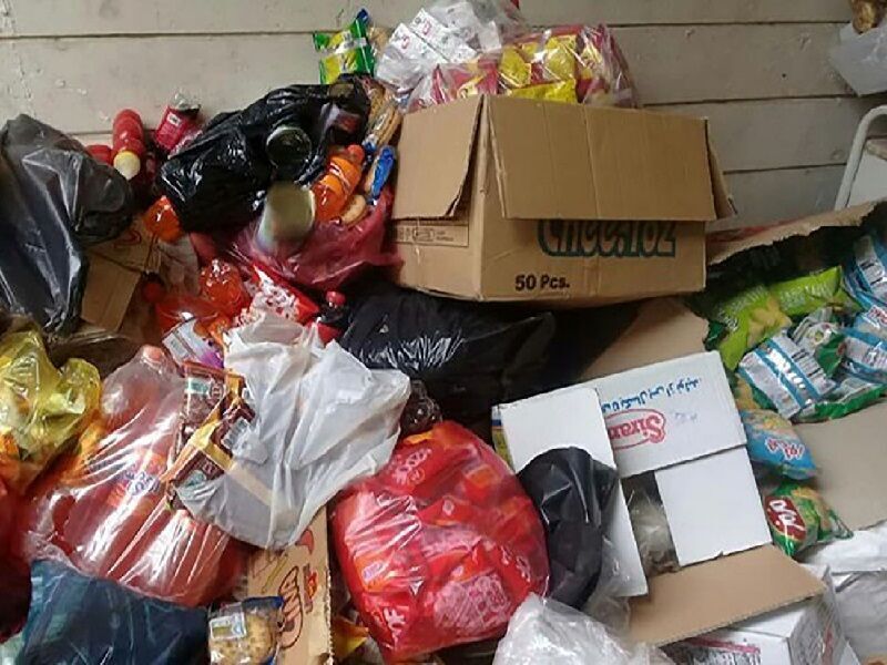 کشف یک تن مواد غذایی تاریخ مصرف گذشته در آبادان