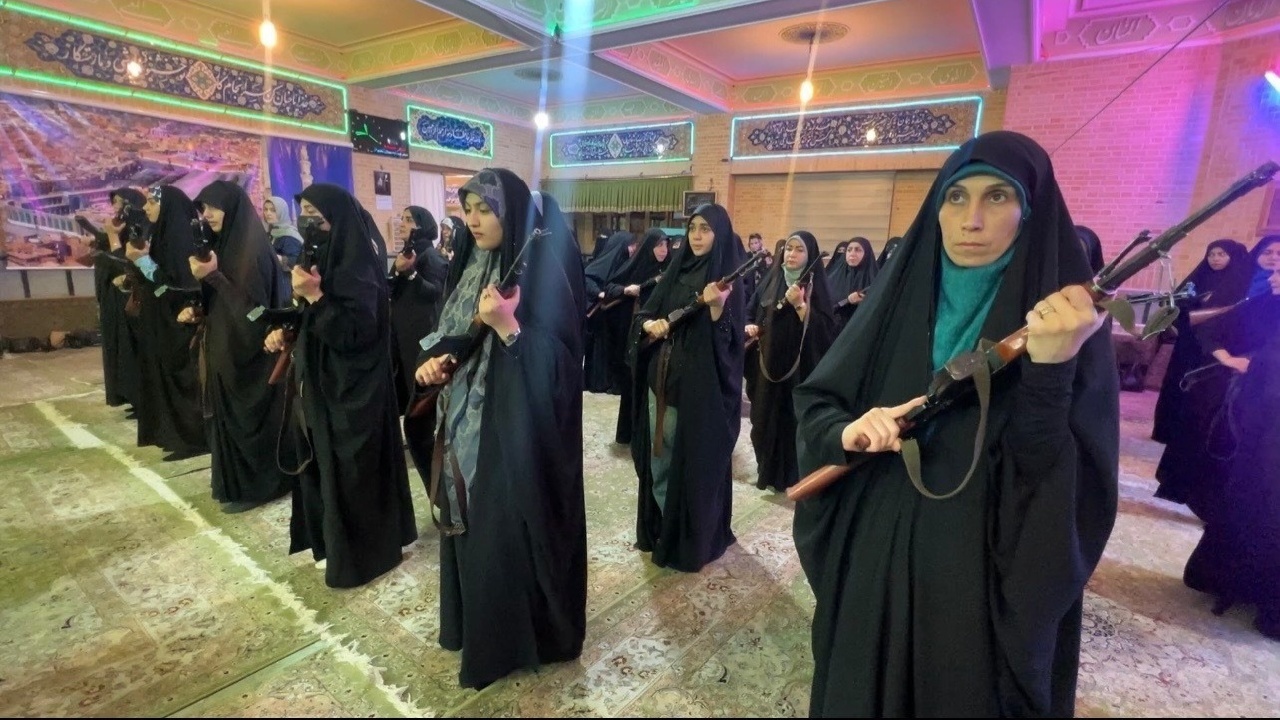 برگزاری آموزشهای نظامی و امدادی در چهارمحال و بختیاری برگزاری آموزشهای نظامی و امدادی در چهارمحال و بختیاری