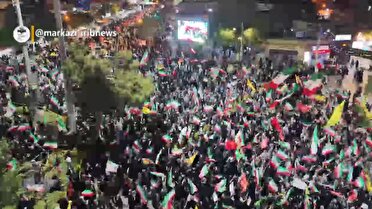 اراک یک‌صدا در میدان شهدا؛ تجدید میثاق مردم با ایران و رهبری در شب ۱۲۳