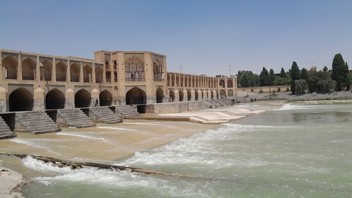 کاهش آلودگی هوای اصفهان؛ وضعیت نارنجی شد