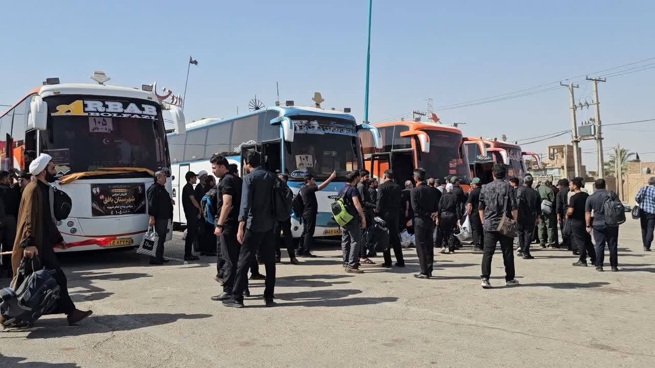 اعزام ۱۰ دستگاه اتوبوس از بافق برای حضور در مراسم وداع با رهبر شهید