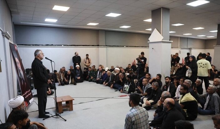 خون شهدای میناب در امتداد خون شهدای عاشورا جاوید خواهد ماند