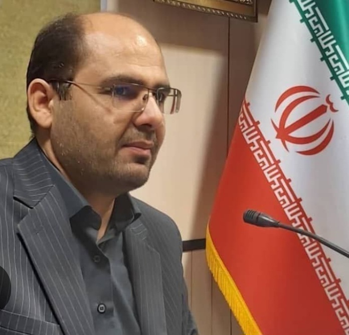یک ایران، سر کلاس درس ایرانیترین، استاد دانشگاه تاریخ؛ سیدعلی خامنهای، نمره ممتاز گرفتند یک ایران، سر کلاس درس ایرانیترین، استاد دانشگاه تاریخ؛ سیدعلی خامنهای، نمره ممتاز گرفتند