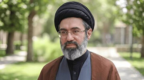 امر، امر توست، چشم، اتحاد میکنیم ... امر، امر توست، چشم، اتحاد میکنیم ...
