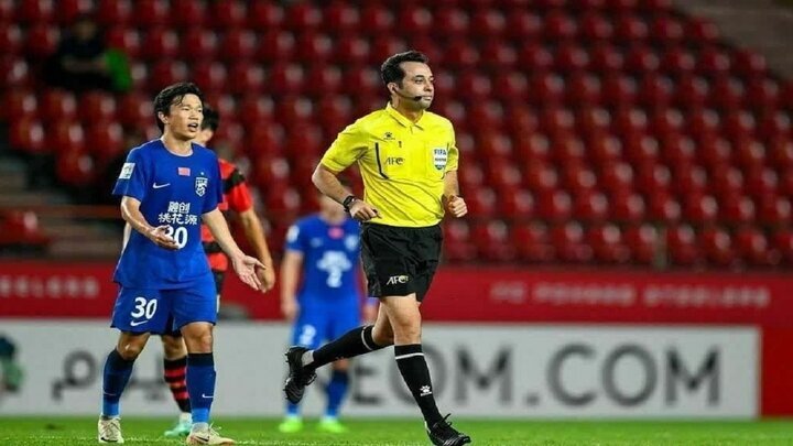 بنیادی فر بازی پرسپولیس و چادرملو را سوت میزند بنیادی فر بازی پرسپولیس و چادرملو را سوت میزند
