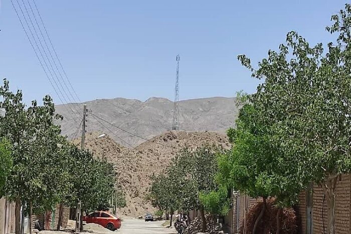 تجهیر سايت تلفن همراه روستاي علی آباد زارعین  خوسف به تكنولوژي نسل٤