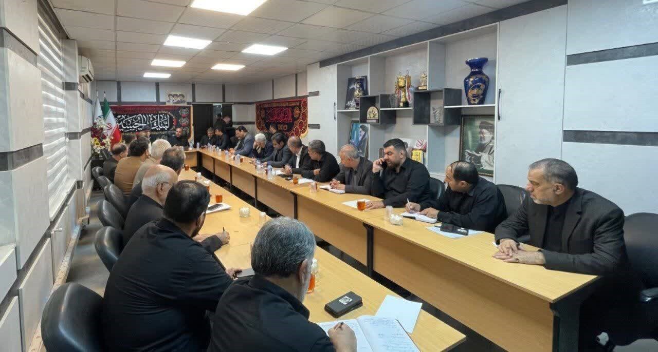 ورامین میزبان ۲۰ هزار زائر مراسم وداع رهبر شهید