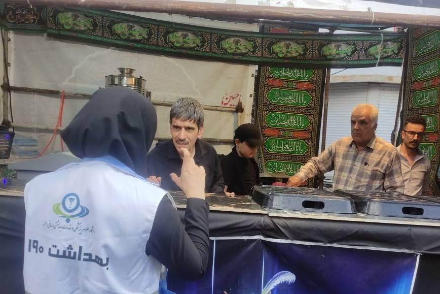 معدوم‌سازی ۲هزار و ۴۰۰ کیلوگرم مواد غذایی غیربهداشتی در ایام محرم