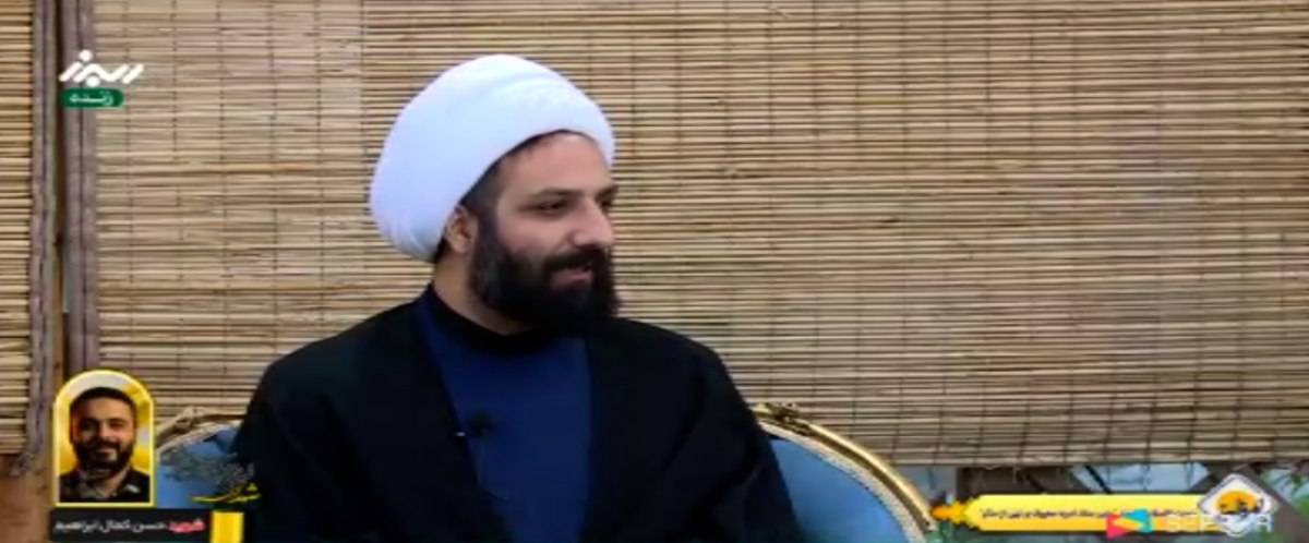 پاسداری از انقلاب اسلامی با حضور و همراهی مردم محقق می‌شود