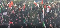 تجدید پیمان مردم پاکدشت با آرمان‌های رهبر شهید در ۱۲۰ شب میدان‌داری