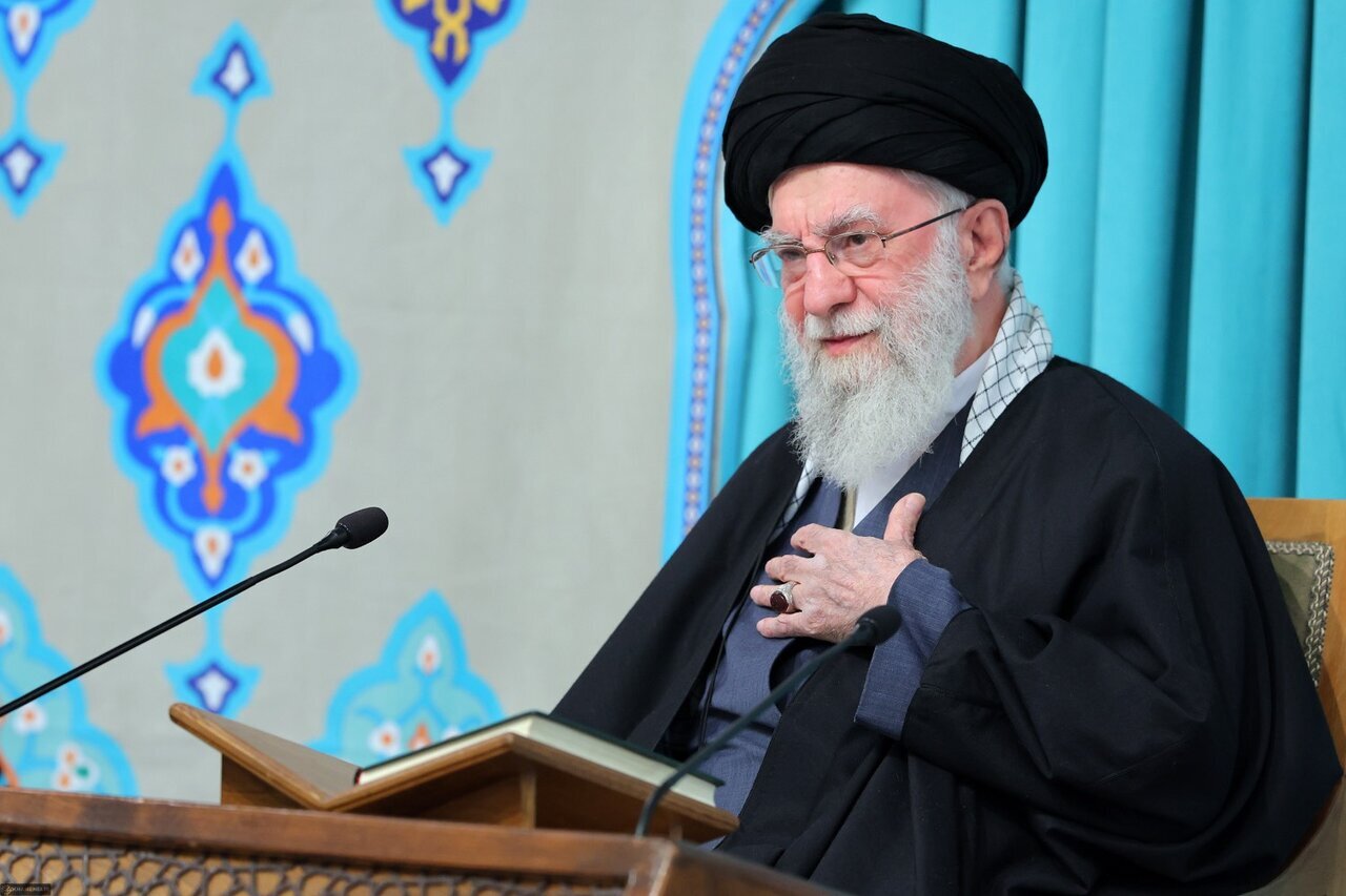 معرفت قرآنی و مدیریت جامع، از شاخصه‌های برجسته رهبر شهید انقلاب اسلامی است