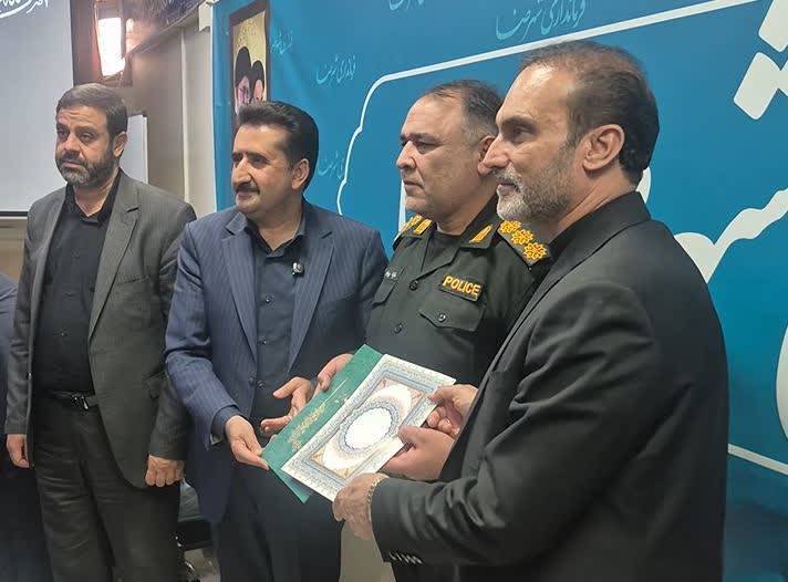 تجلیل از فرمانده انتظامی شهرضا به پاس کسب رتبه برتر در استان