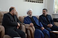 دیدار با بازماندگان یک خانواده شهید جنگ تحمیلی سوم