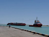 ورود و پهلوگیری نخستین بارج ۷ هزار تنی کانتینری در بندر شادگان