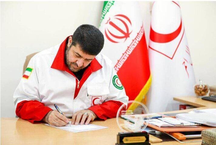 دفاع و بشردوستی دو بال ایثار در میدان‌های جنگی